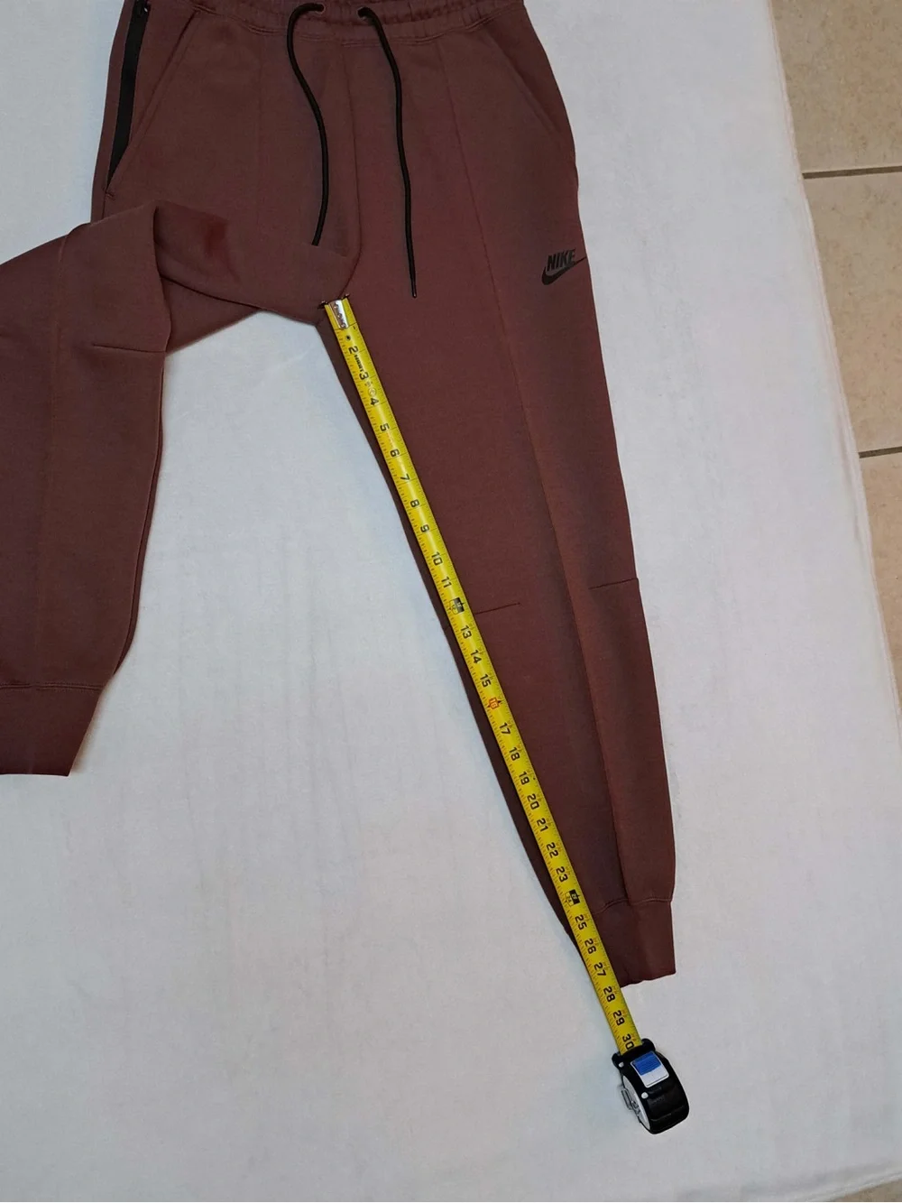 Nike Sportswear Tech Fleece Mid-Rise Jogger Pants : Women's size SMALL